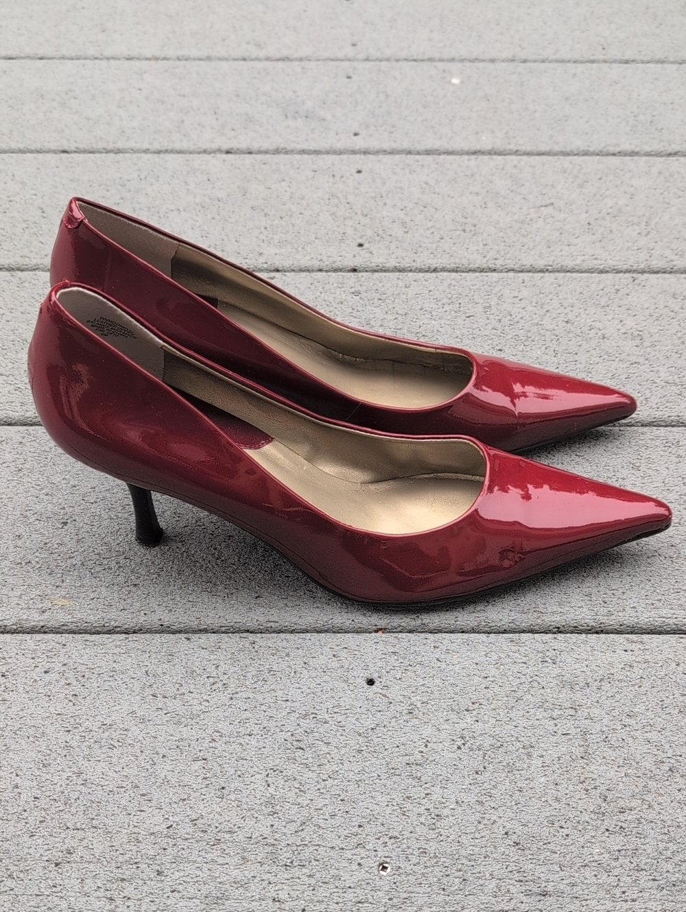 Nine West Mooney Patent Heels | Nine West Red Pointed Toe Patent Heels - Picture 3 of 13